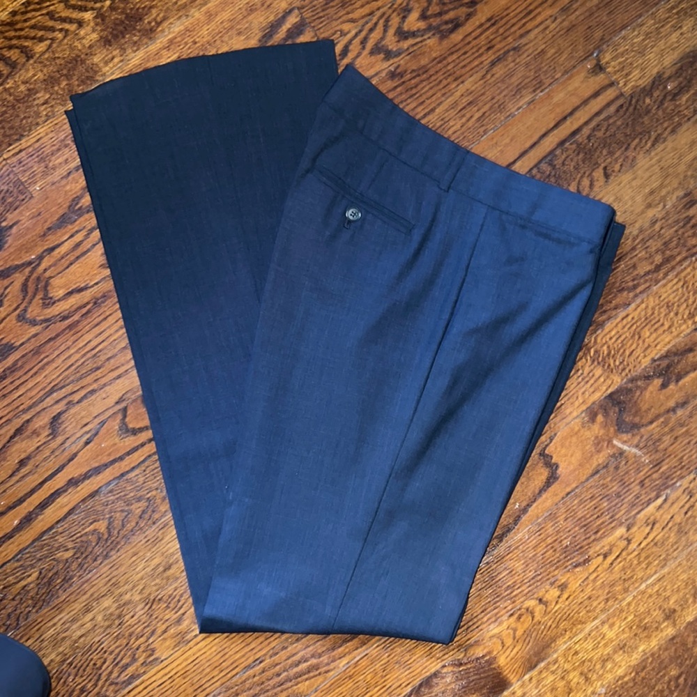 🖤NWOT Theory🖤Heathered black thin wool suiting pants. PRISTINE. Size 10.